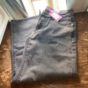 PETITE RAELYNN WASHED LOW RISE JEANS